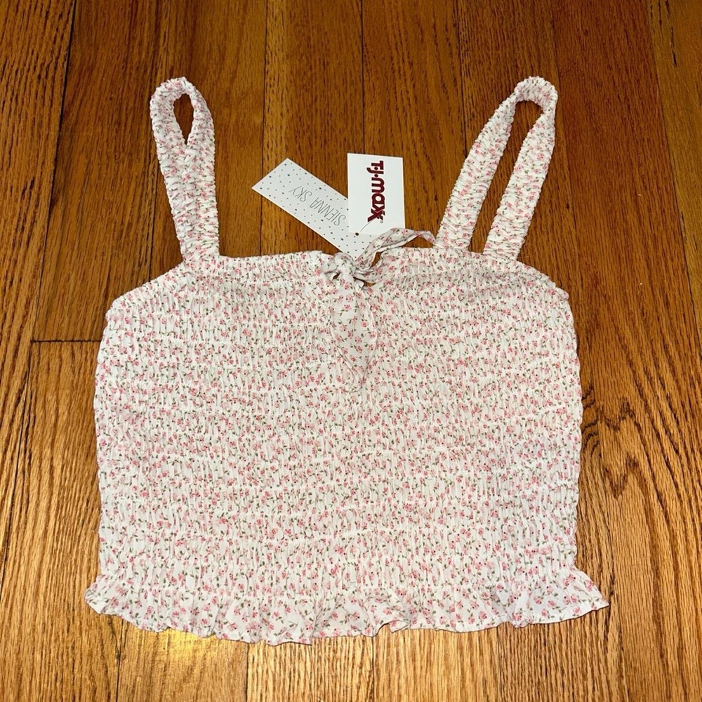 TJ Maxx pink and white flower tank top